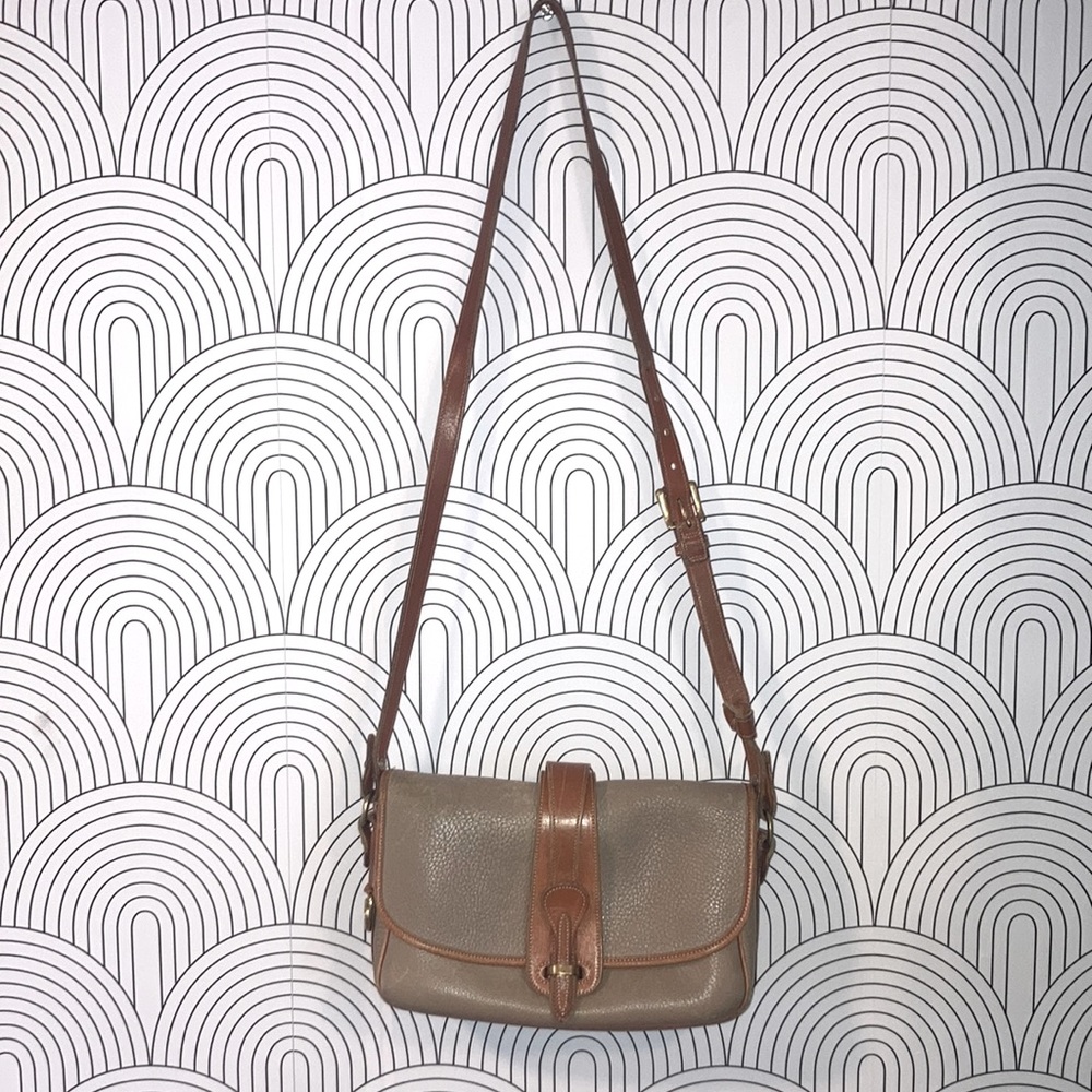Vintage Dooney and Bourke Crossbody
